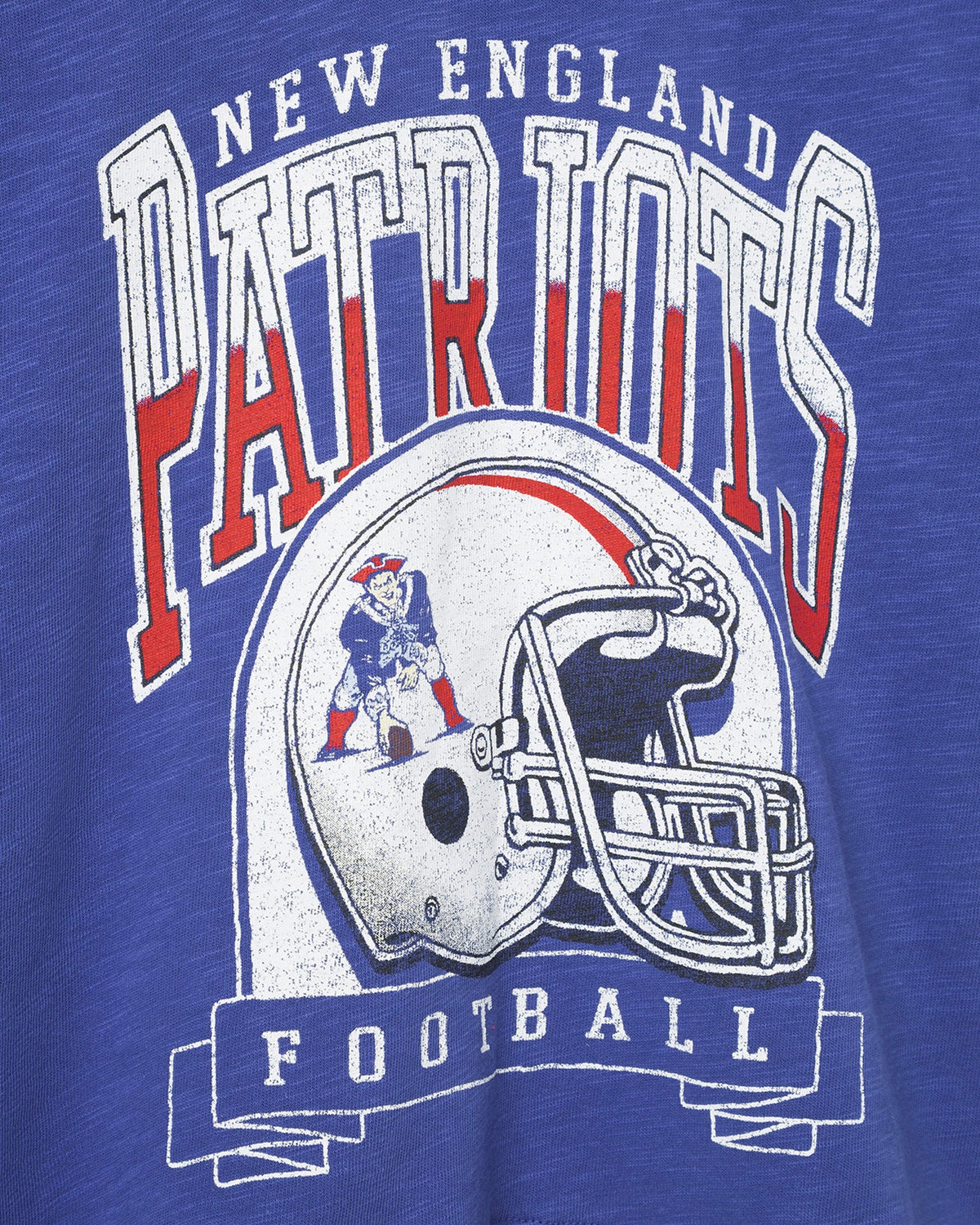 Women's New England Patriots Helmet Mock Neck Crop Tee product image 4