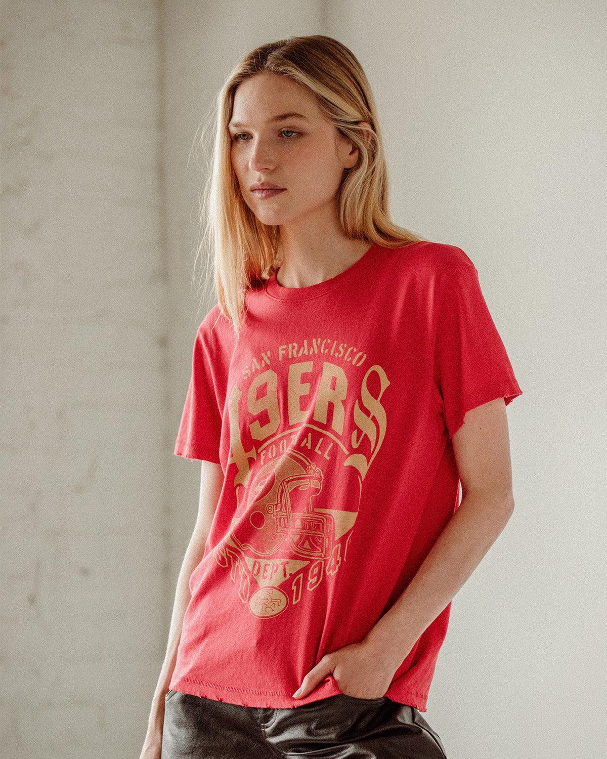 Women's Denver Broncos Gridiron Vintage Tee product image 4